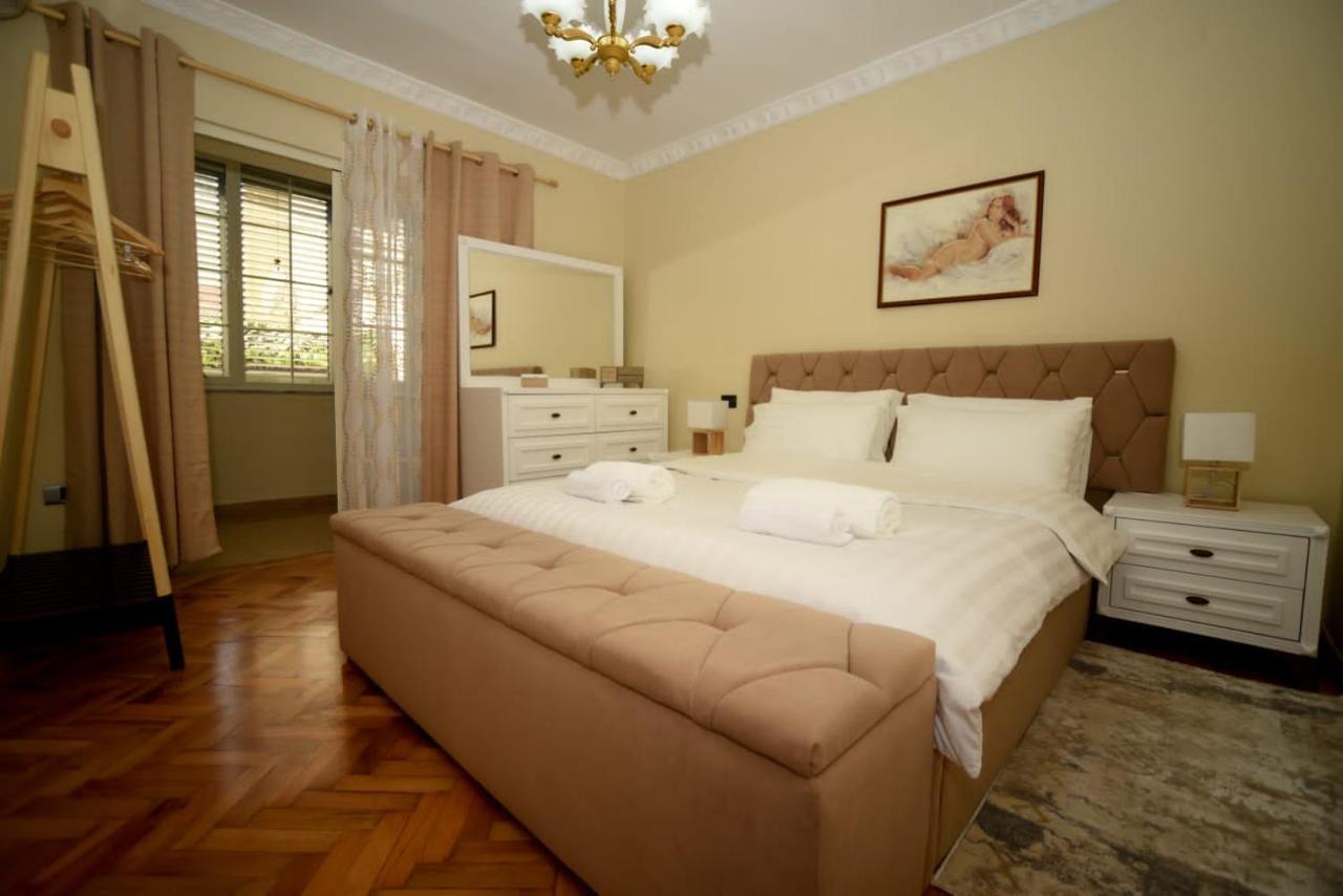 Appartement Amli Apartament à Tirana Extérieur photo